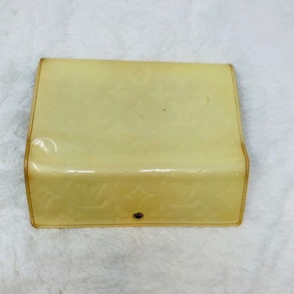 Authentic preowned Louis Vuitton wallet - Picture 3 of 11